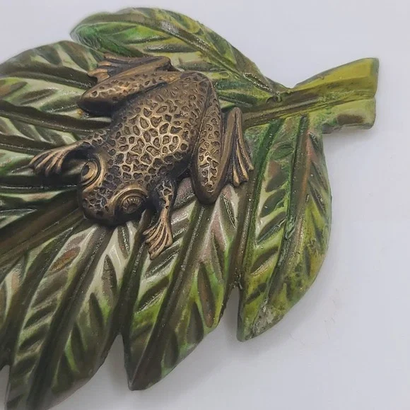 Vintage Celluloid Frog Brooch Leaf